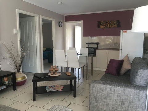 Beachlander Holiday Apartments - Tourism Gold Coast 3