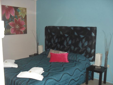 Beachlander Holiday Apartments - Tourism Gold Coast 2