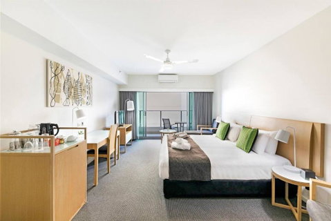 Resort-Style Sister Studios - Double Delight In The CBD - Tourism Gold Coast 0