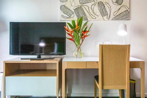 Resort-Style Sister Studios - Double Delight In The CBD - Tourism Gold Coast 1