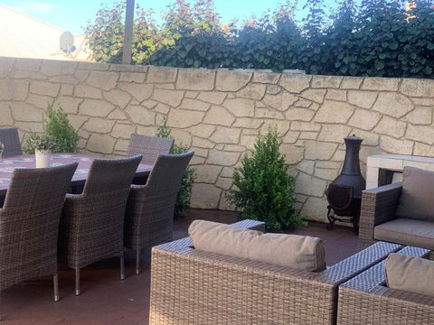 Relaxing Getaway Beachfront Access Multi Family Pets Mandurah - Tourism Gold Coast 3