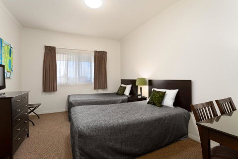 Redcliffe Motor Inn - Tourism Gold Coast 3