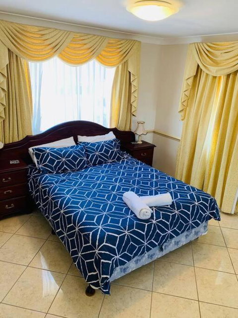 Redcliffe Villa - Tourism Gold Coast 1
