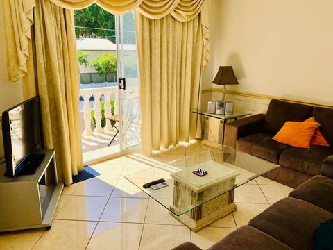 Redcliffe Villa - Tourism Gold Coast 3