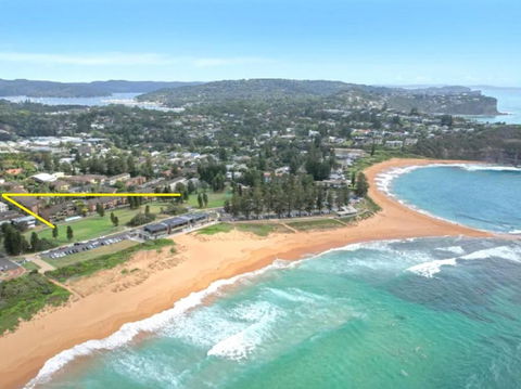 Reef Resort Apartments - Tourism Gold Coast 0