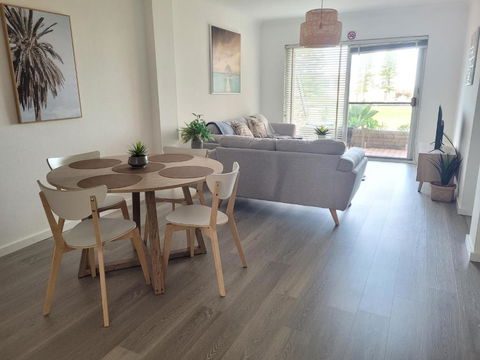 Reef Resort Apartments - Tourism Gold Coast 3