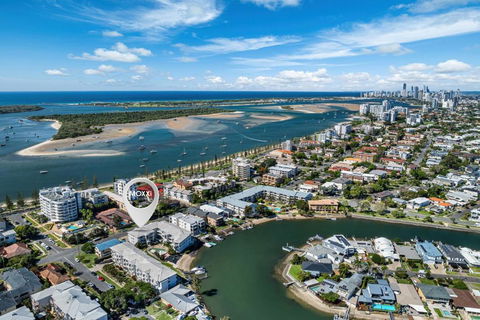 Relaxation Awaits At Runaway Cove - Tourism Gold Coast 0