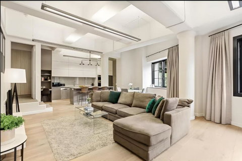 Renovated Warehouse Conversion In Heart Of Sydney - Tourism Gold Coast 0