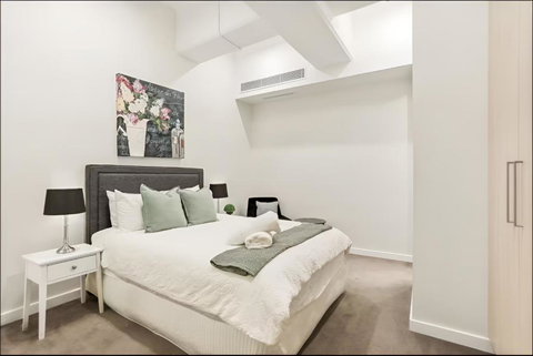 Renovated Warehouse Conversion In Heart Of Sydney - Tourism Gold Coast 3