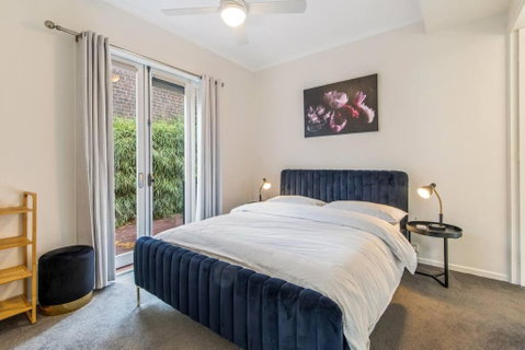 Retreat On George - Tourism Gold Coast 0