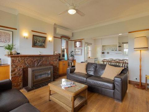 Retro Retreat - Gold Coast 0