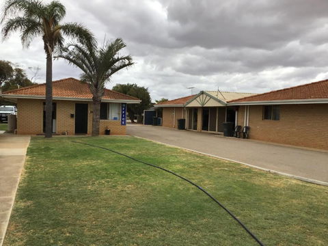Rhodeside Lodge - Tourism Gold Coast 0