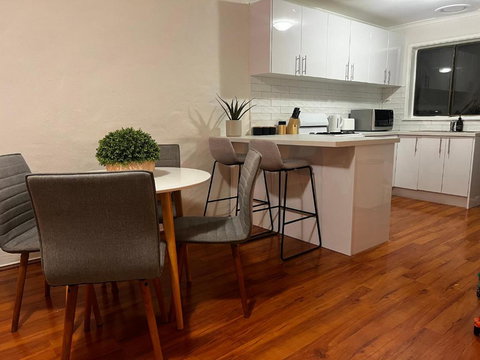 River End Unit Near Parkland - Tourism Gold Coast 2