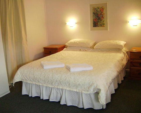 River Park Motor Inn - Tourism Gold Coast 0