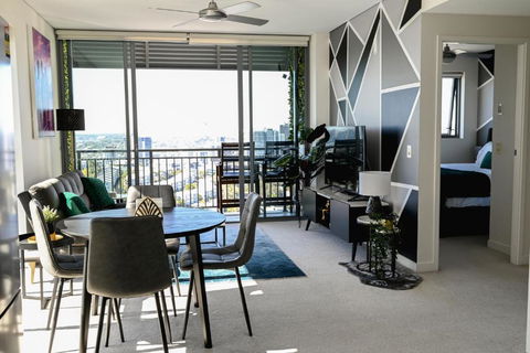 River View Apartment In Brisbane With Parking - Tourism Gold Coast 1