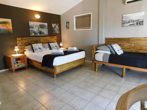 Riverbend Cottage Cabin - Little Heaven - Gold Coast 3