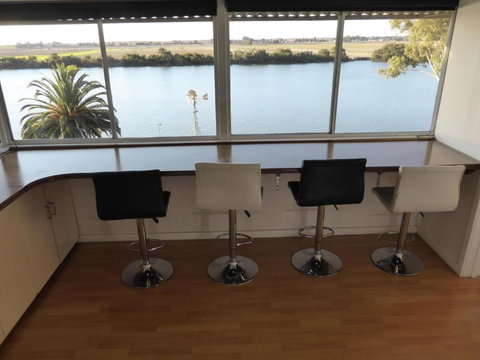 Riverfront Holiday House - Tourism Gold Coast 2