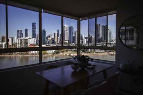 Riverfront Residences New Farm - Tourism Gold Coast 2
