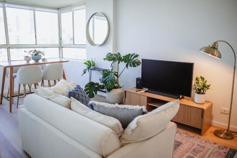 Riverfront Residences New Farm - Tourism Gold Coast 1