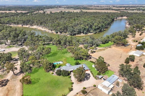 Riverlyne - Riverfront Holiday Home - Tourism Gold Coast 0