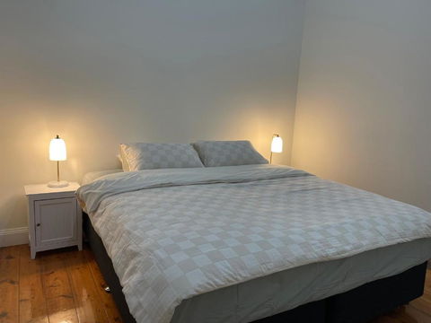 Riverside Hotel - Tourism Gold Coast 0