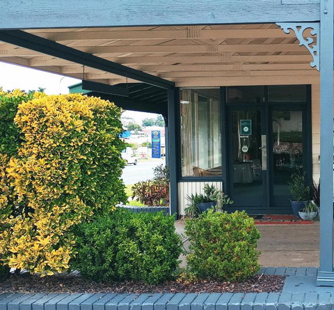 Redhill Cooma Motor Inn - Tourism Gold Coast 3