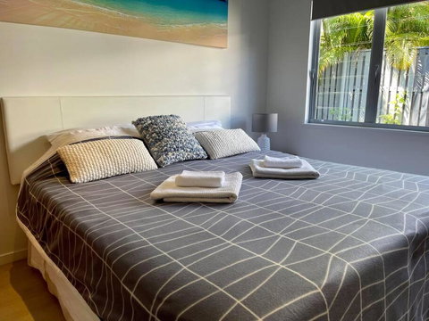 Relax At Trinity Beach Getaway, Blue Lagoon, Trinity Beach - Tourism Gold Coast 0