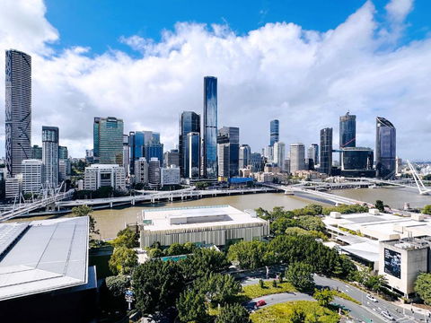Riverview Haven Prime Spot For NY Fireworks - Tourism Gold Coast 0