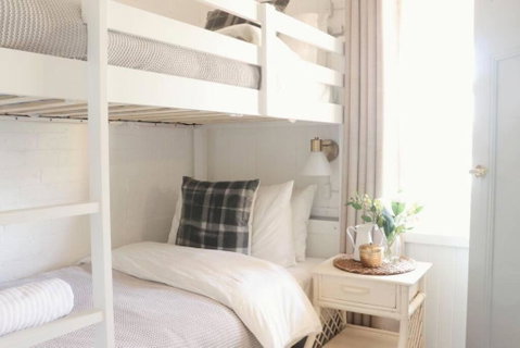 Rustic Chic 200 Metres From CBD - Tourism Gold Coast 1