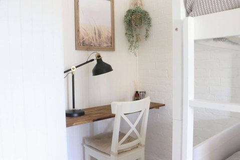 Rustic Chic 200 Metres From CBD - Tourism Gold Coast 2