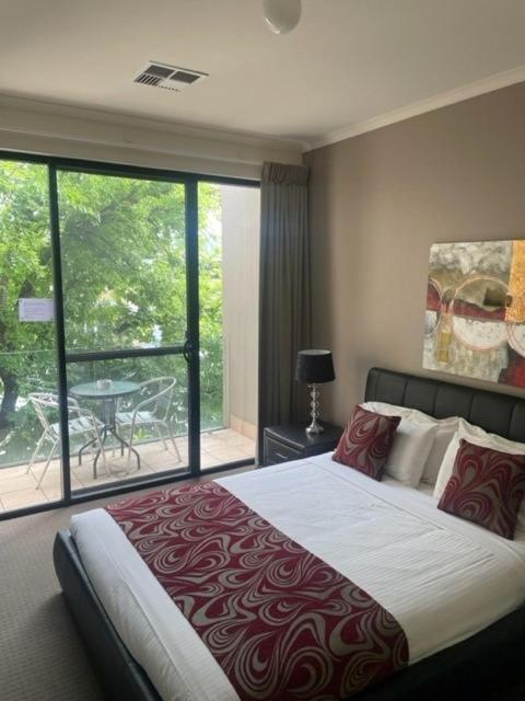 RNR Sturt Holiday Home - Tourism Gold Coast 0