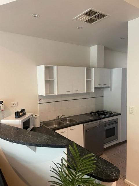 RNR Sturt Holiday Home - Tourism Gold Coast 2