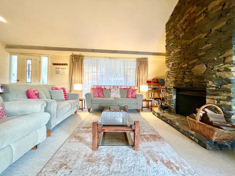 Rocky Mountain Cottage - Tourism Gold Coast 1