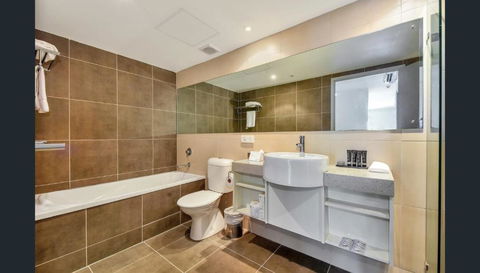 Room With Kitchen At Pandanus - Tourism Gold Coast 1