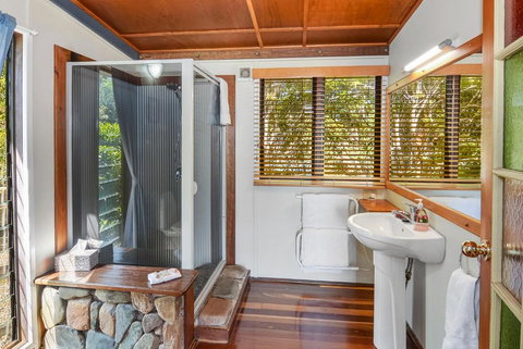 Rosebrook Cottages - Gold Coast 2