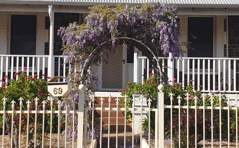 Roseneath Cottage - Tourism Gold Coast 0