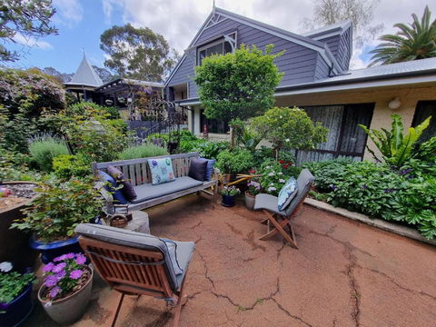 Rosewood Guesthouse - Tourism Gold Coast 3