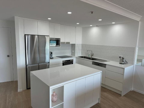 Royal Palm Resort On The Beach - Tourism Gold Coast 2