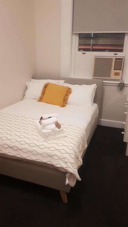 Royal Hotel Yass - Tourism Gold Coast 2