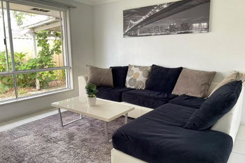 Runaway Bay Family Haven With 4beds with Tourism Gold Coast