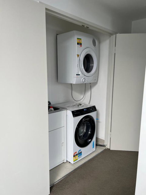 Ryde Top Floor - Tourism Gold Coast 1