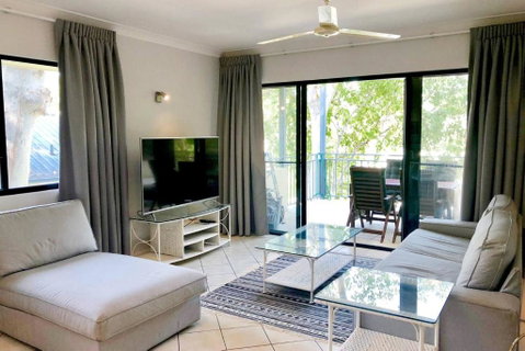 Salt & Sand - Tropical Oasis Footsteps To Beach - Tourism Gold Coast 1