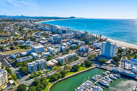 Salty Kisses @ Riverdance - 3 Bedroom Apartment - Gold Coast 1