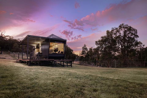 Sam The Tiny Cabin In Serpentine - Tourism Gold Coast 0