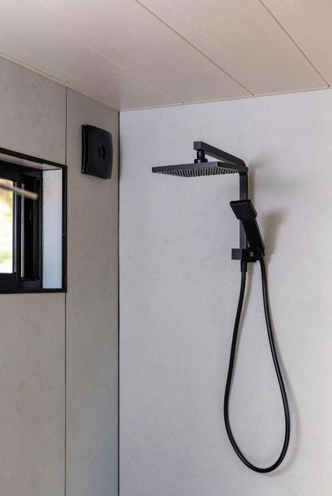 Sam The Tiny Cabin In Serpentine - Tourism Gold Coast 1