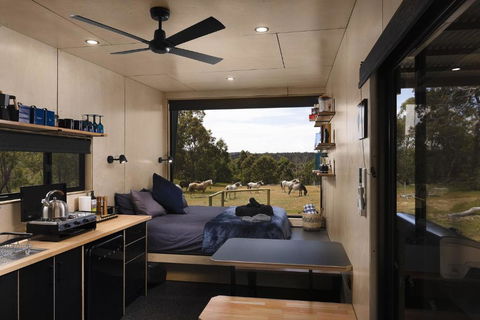 Sam The Tiny Cabin In Serpentine - Tourism Gold Coast 2