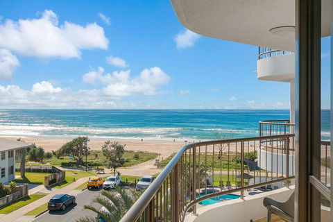 San Simeon 33 - Tourism Gold Coast 2