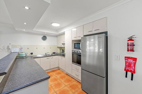 Sanctuary Beach Resort - Tourism Gold Coast 3