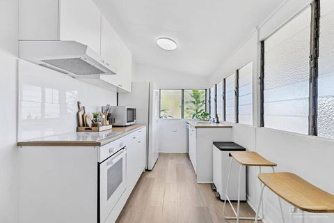 Sandown Beachside Cottage - Tourism Gold Coast 2