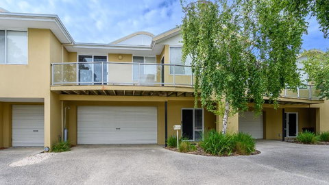 Sandpiper 9 - Close To Town And Beach - Gold Coast 0